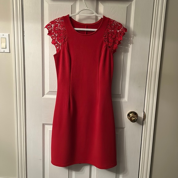 Red Dress - Picture 1 of 3